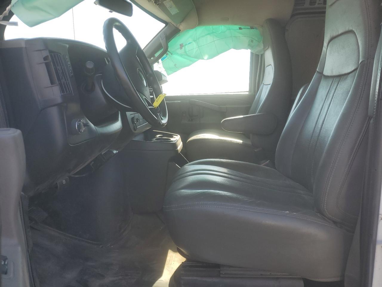 2020 GMC Savana G3500 - Фото 7