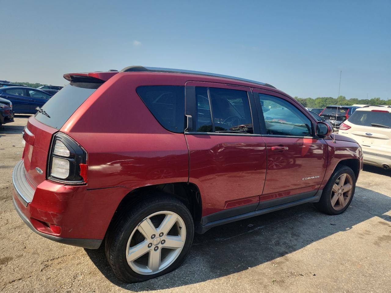 2014 Jeep Compass Latitude - Image 3
