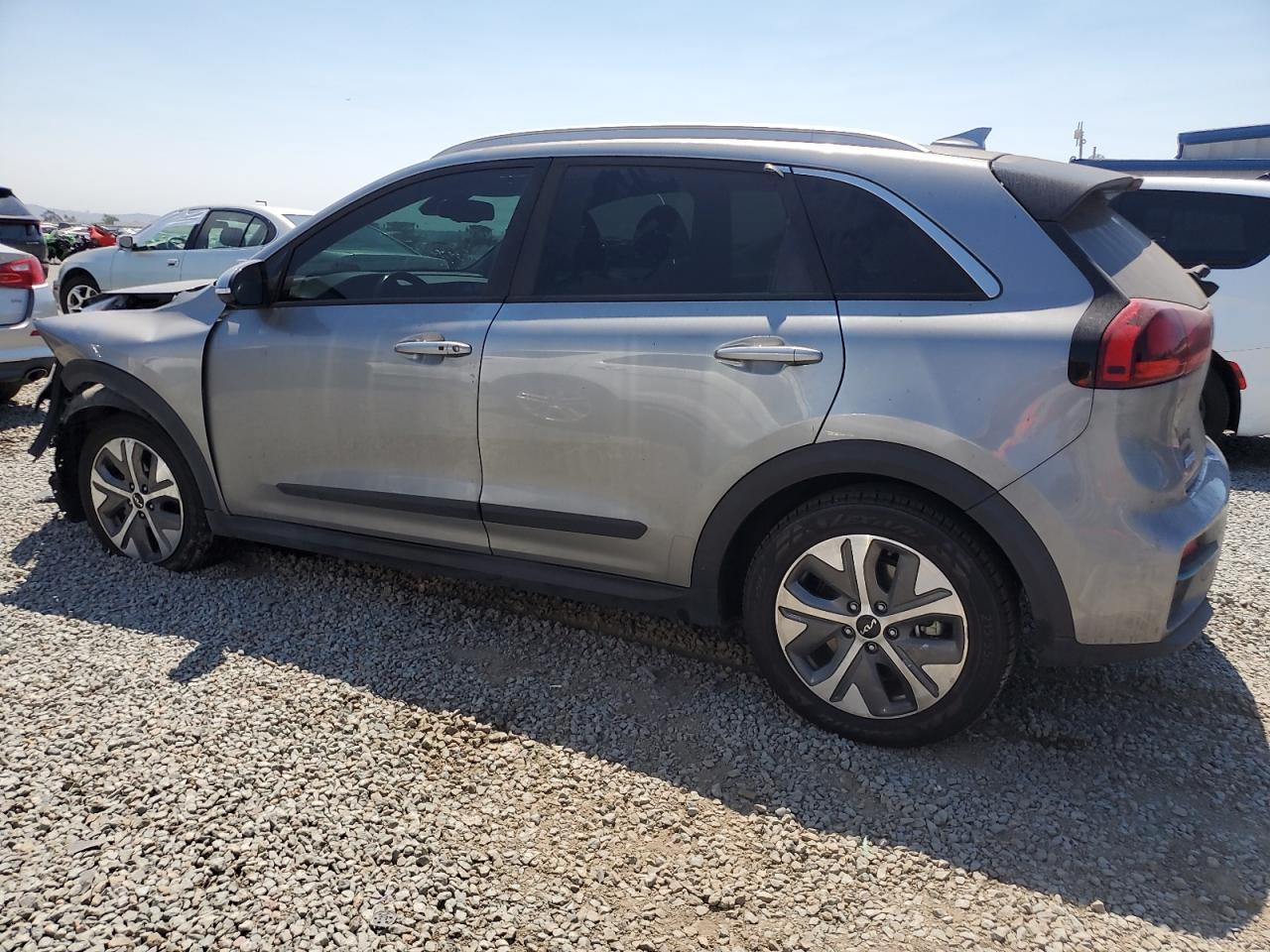 2022 Kia Niro S - Фото 2