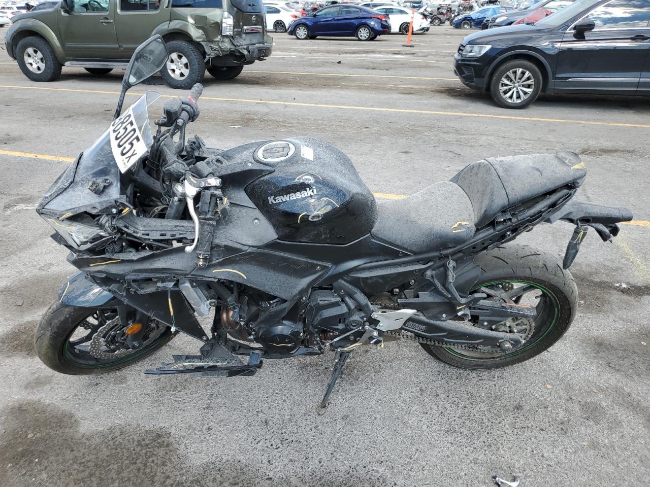 2025 Kawasaki Ex650 R - Фото 3