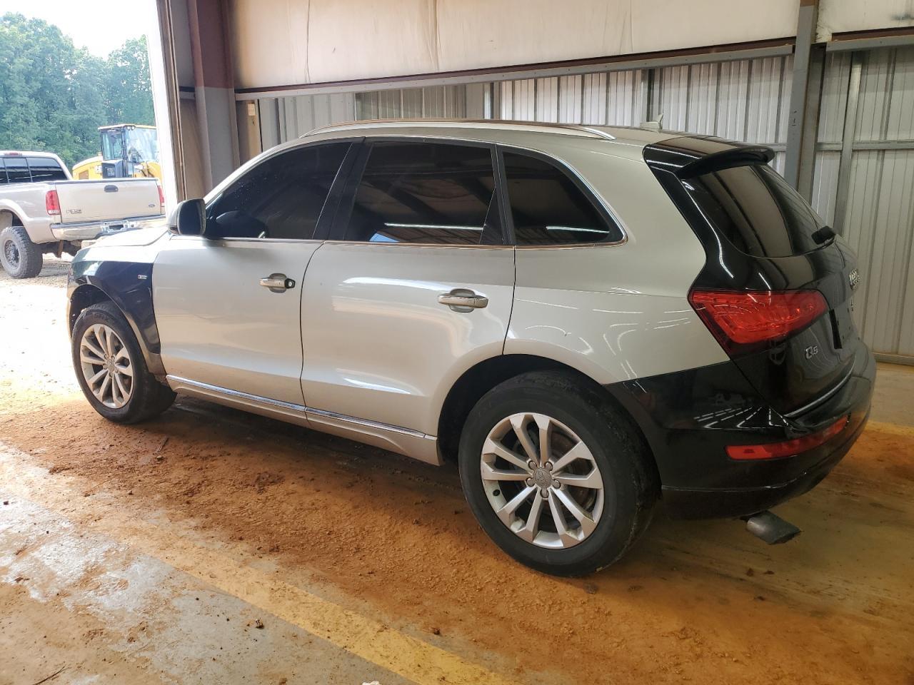 2016 Audi Q5 Premium - Image 2