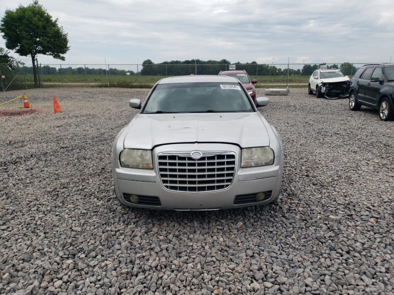 2005 Chrysler 300 Touring - Фото 5