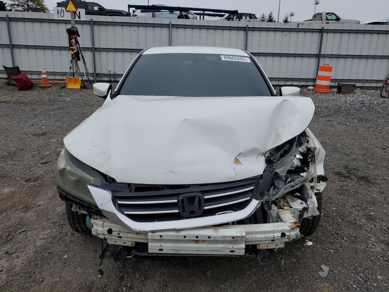 2015 Honda Accord Sport - Image 5