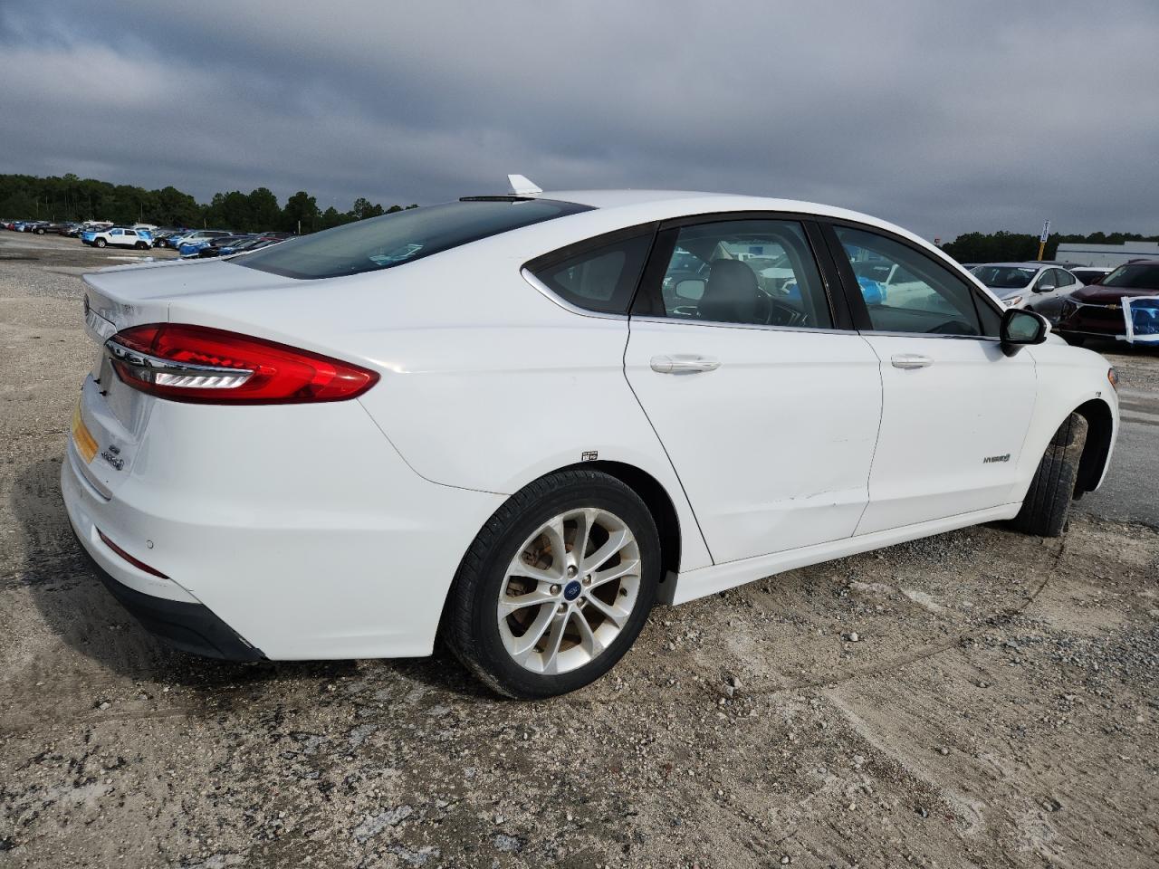 2019 Ford Fusion Se - Image 3