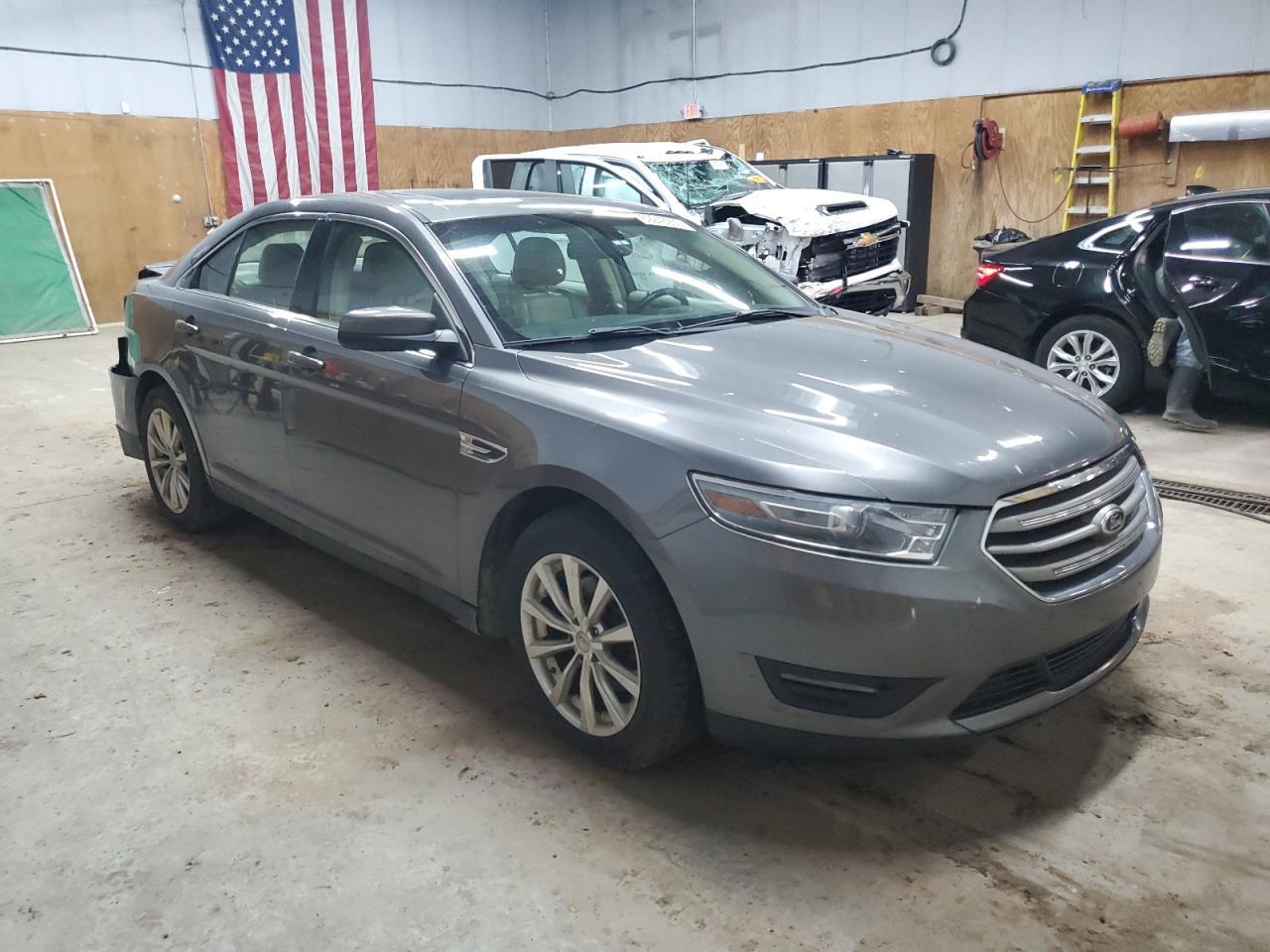 2013 Ford Taurus Sel - Фото 4