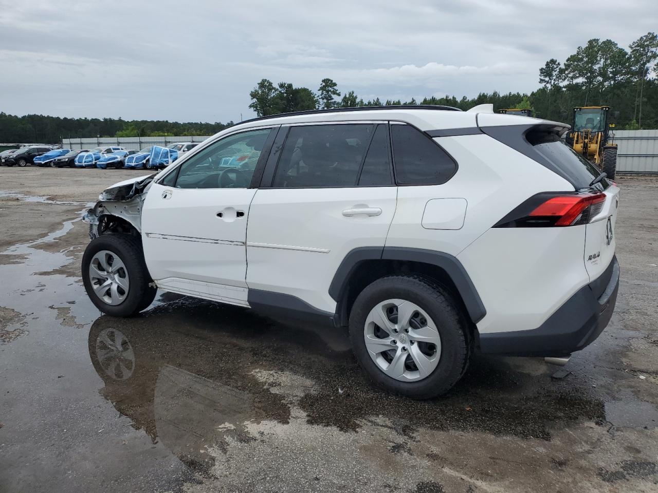 2020 Toyota Rav4 Le - Image 2
