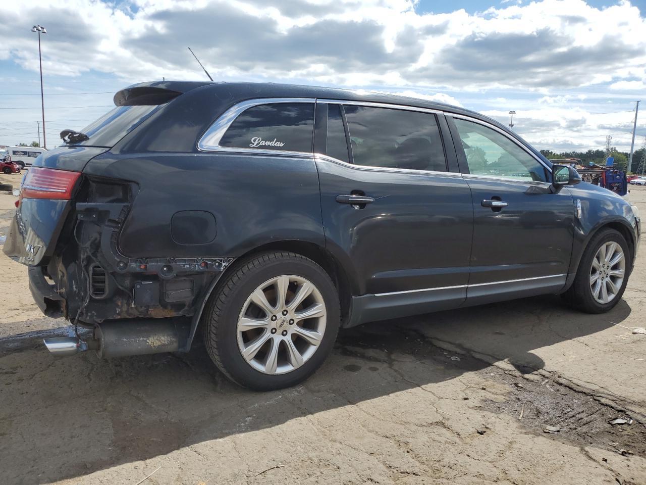 2016 Lincoln Mkt - Фото 3