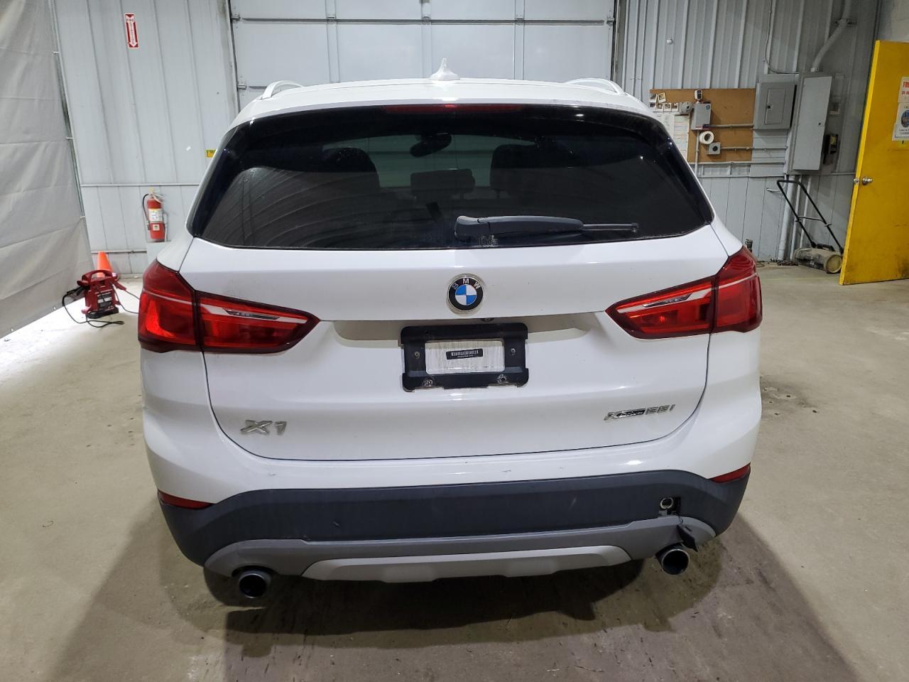 2018 BMW X1 xDrive28I - Фото 6