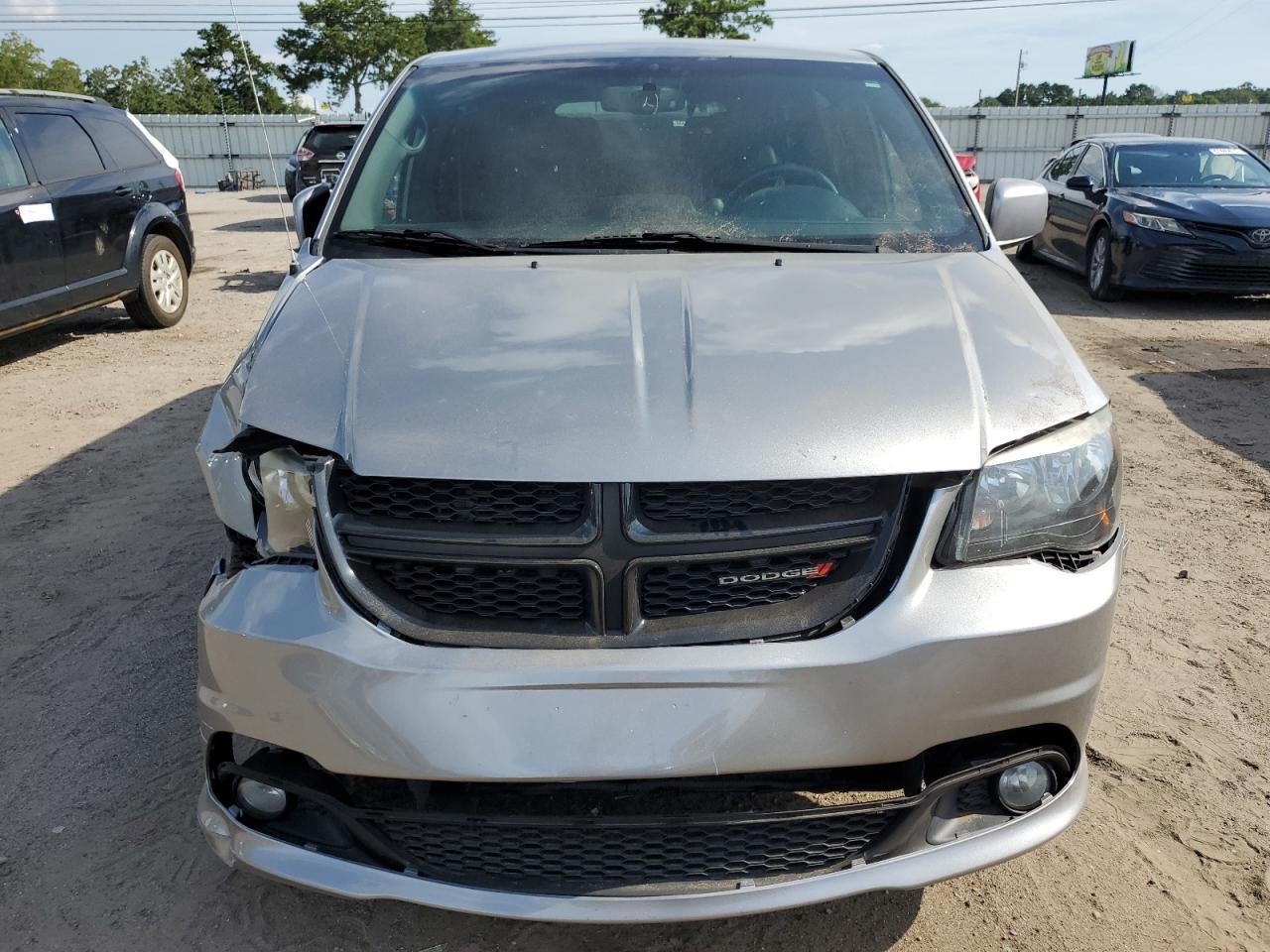 2016 Dodge Grand Caravan Sxt - Фото 5