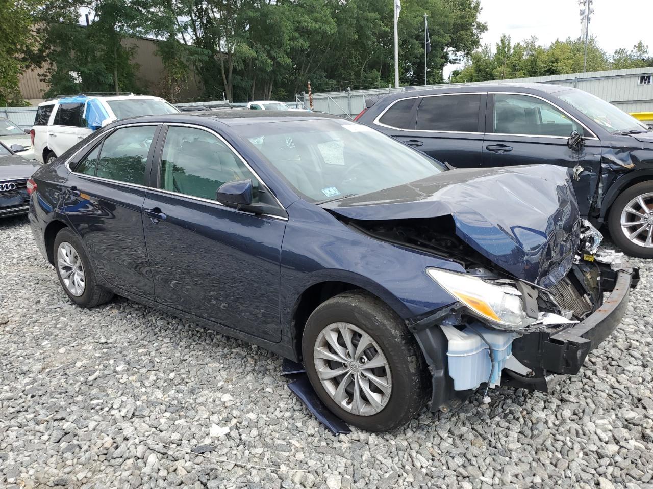 2016 Toyota Camry Le - Image 4