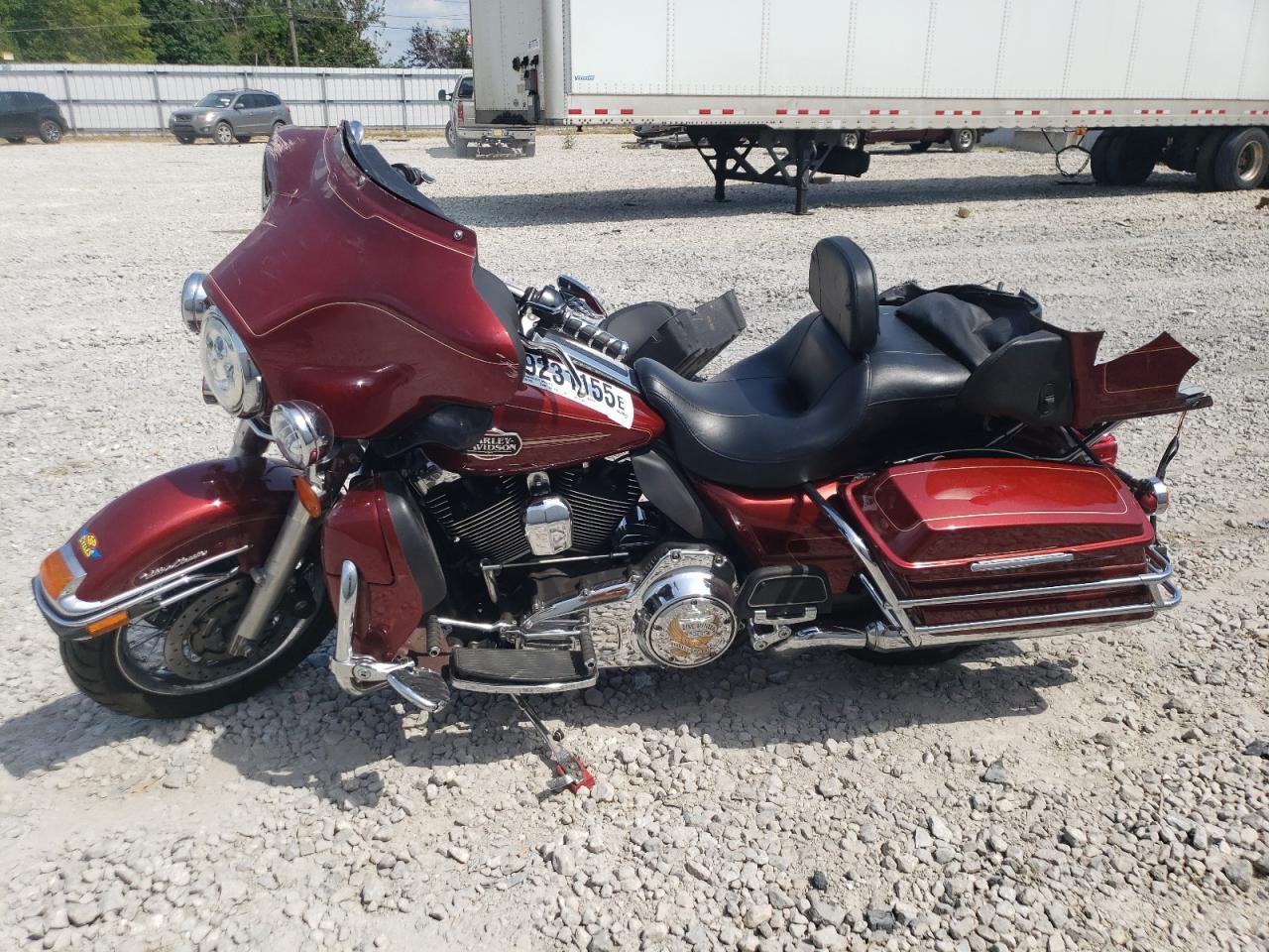 2009 Harley-Davidson Flhtcu - Фото 3