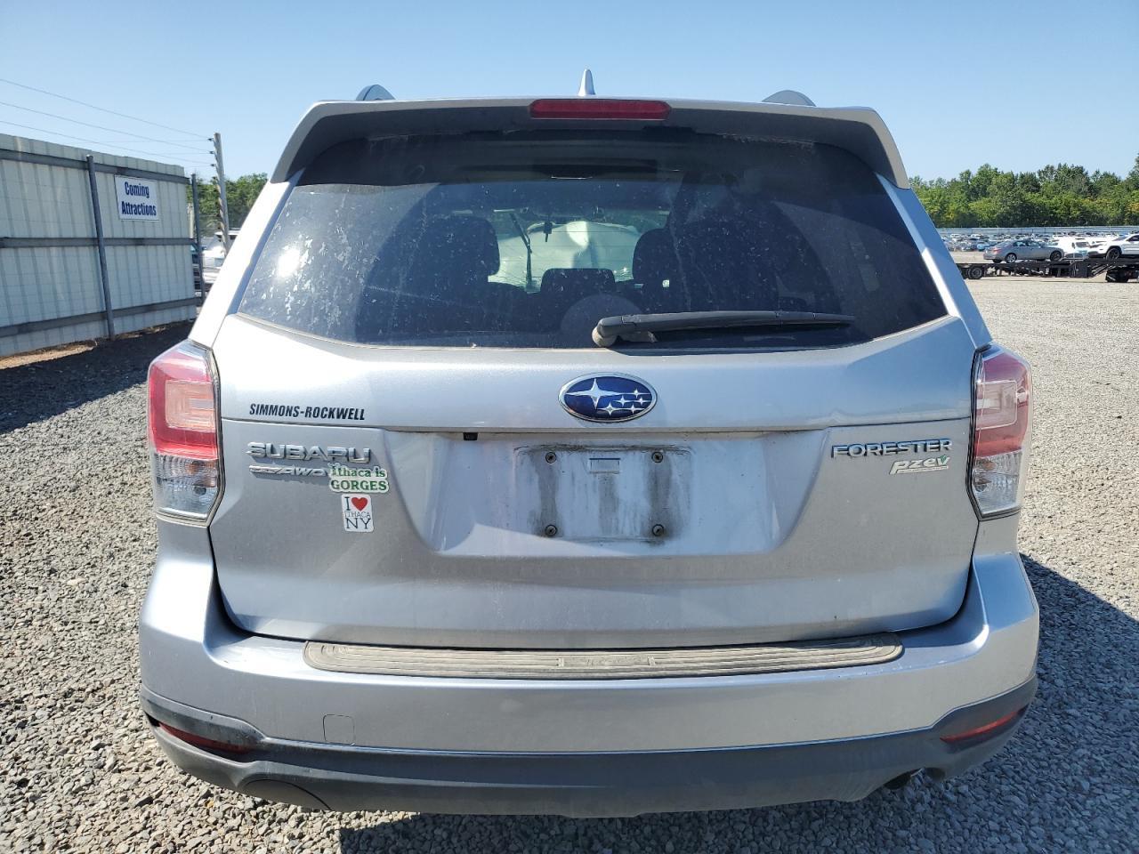 2017 Subaru Forester 2.5I Premium - Image 6