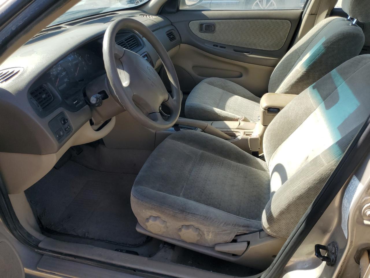 2001 Nissan Altima Xe - Фото 7
