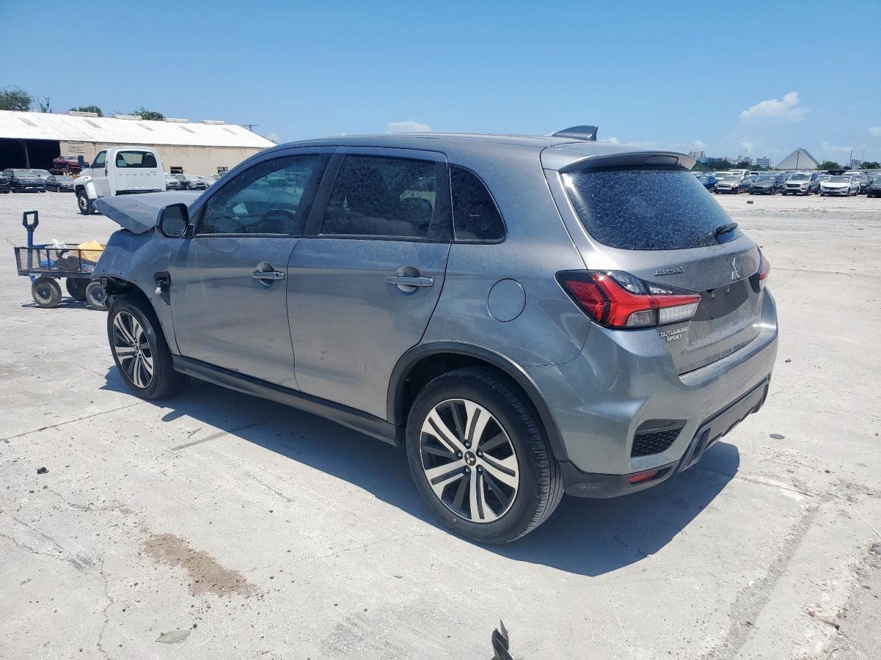 2020 Mitsubishi Outlander Sport Es - Image 2