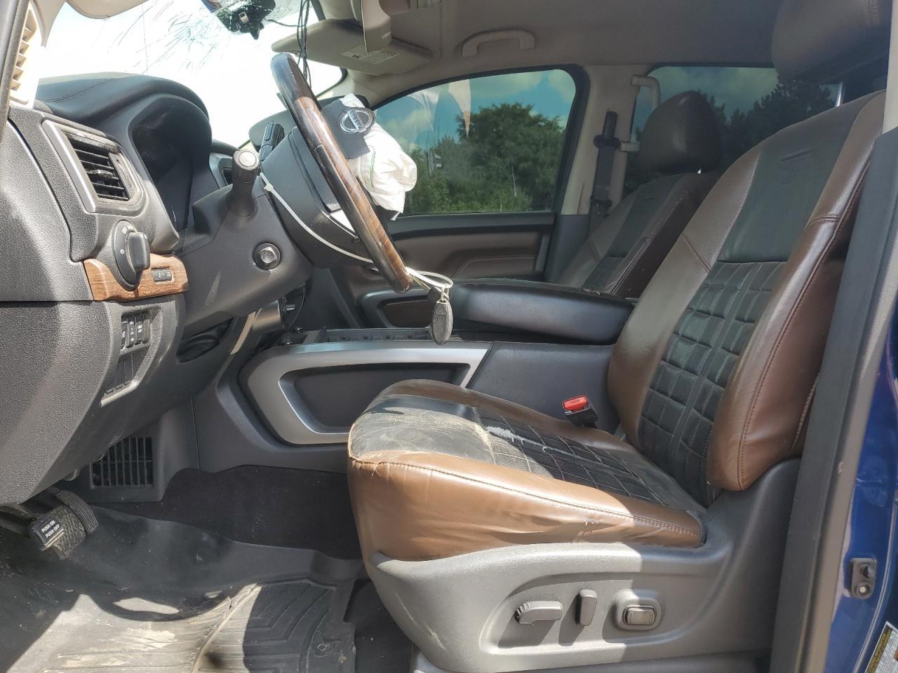 2019 Nissan Titan Sv - Image 7