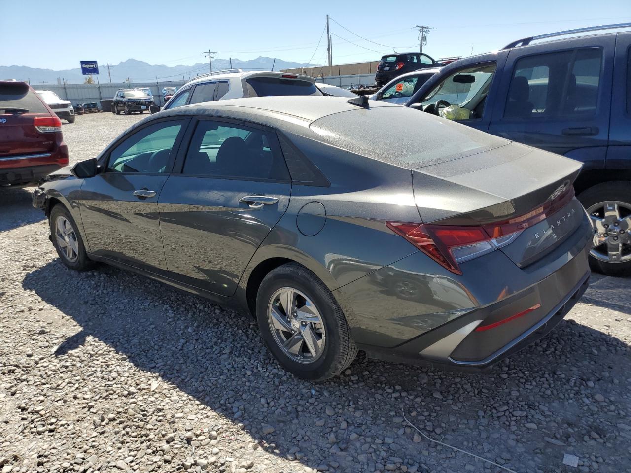 2024 Hyundai Elantra Se - Фото 2