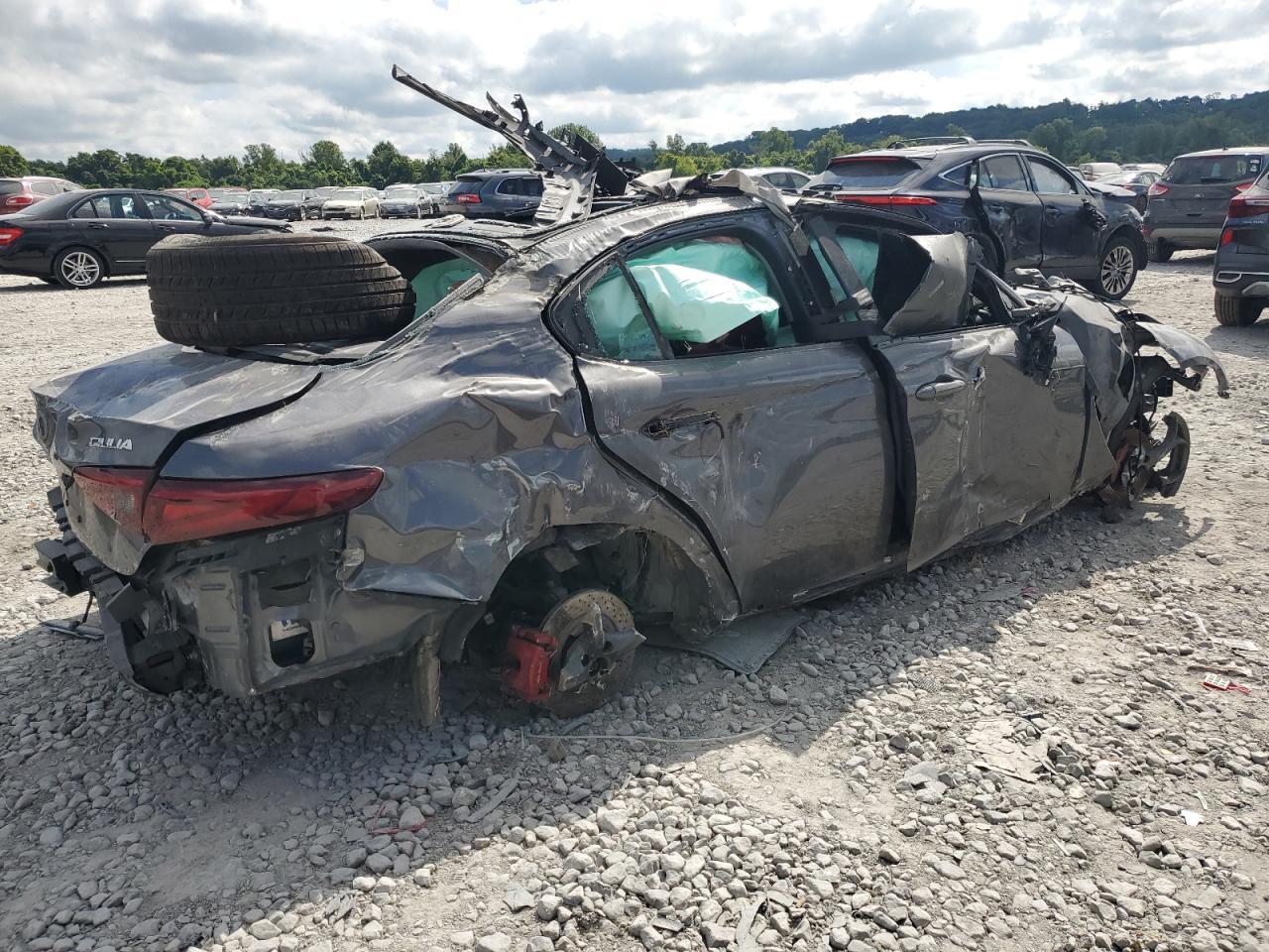 2018 Alfa Romeo Giulia Ti Q4 - Фото 3