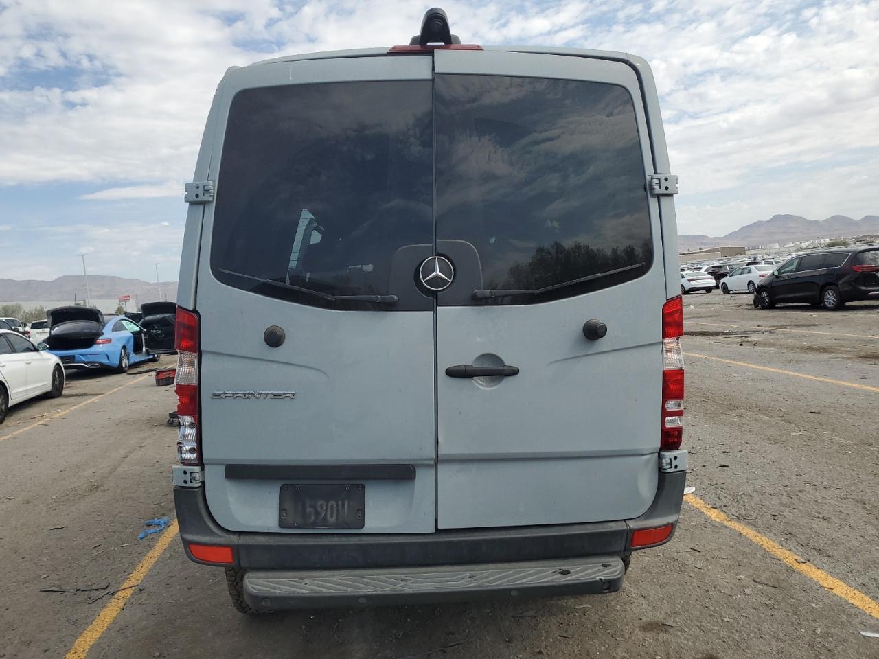 2016 Mercedes-Benz Sprinter 2500 - Фото 6
