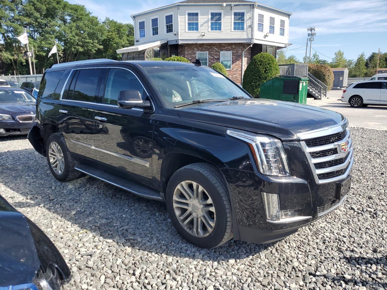 2017 Cadillac Escalade - Image 4