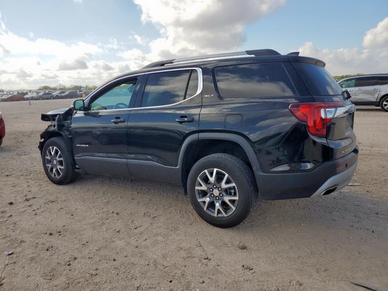 2023 GMC Acadia Slt - Фото 2