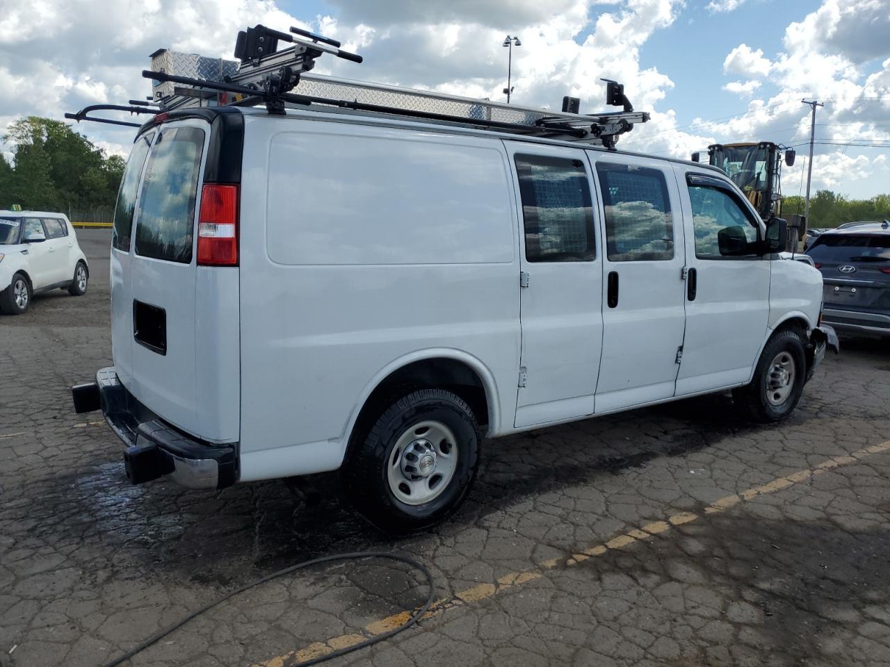 2020 Chev Express Cargo 2500 1 - Image 3
