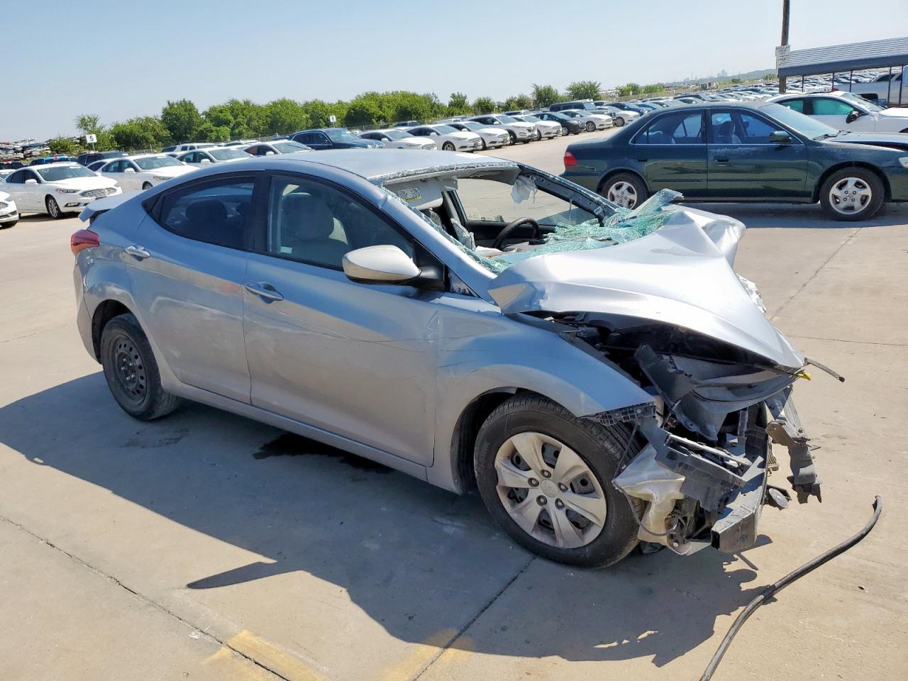 2016 Hyundai Elantra Se - Фото 4