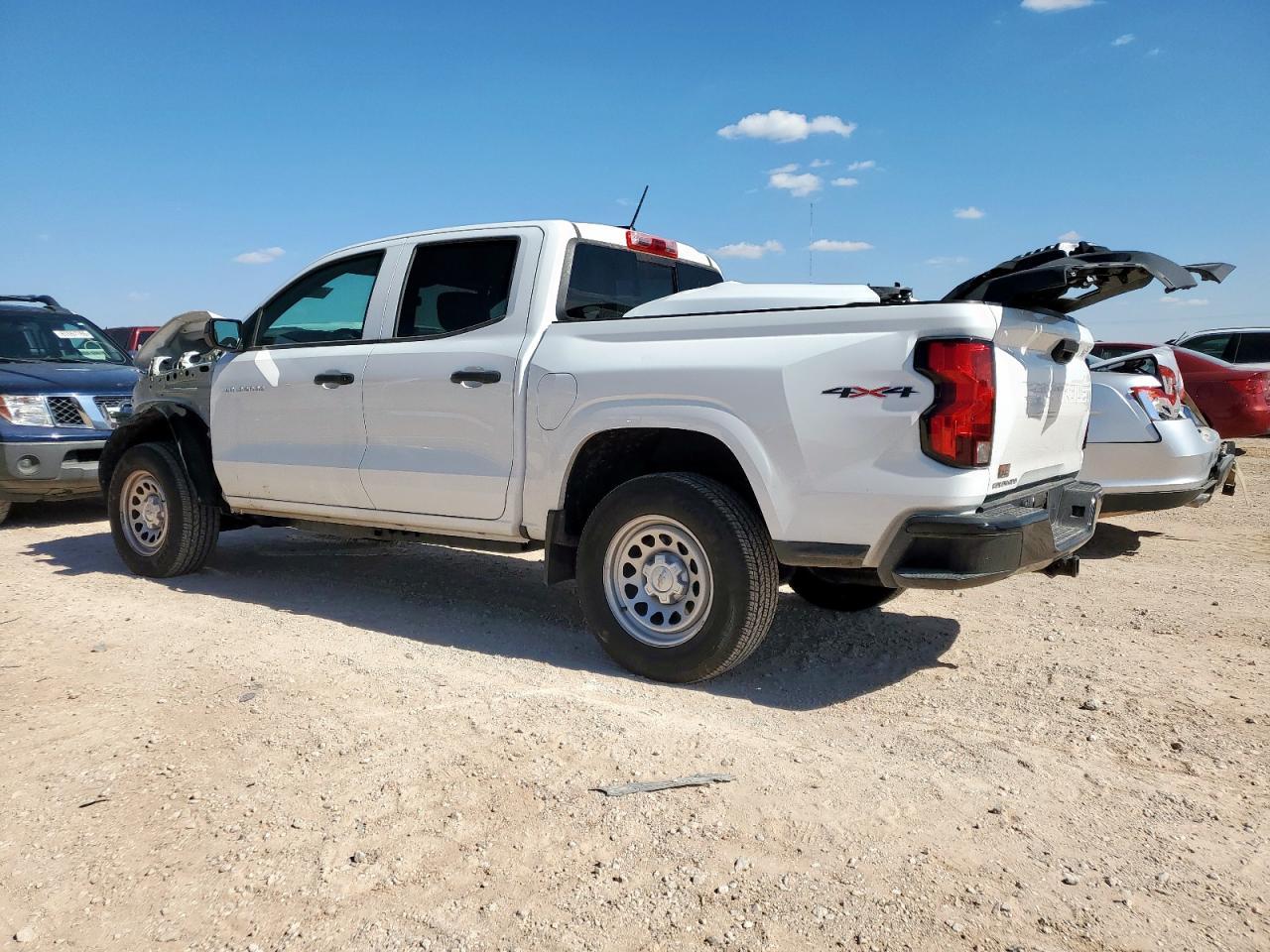 2024 Chevrolet Colorado - Image 2
