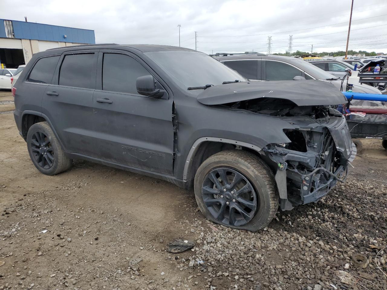 2020 Jeep Grand Cherokee Laredo - Image 4