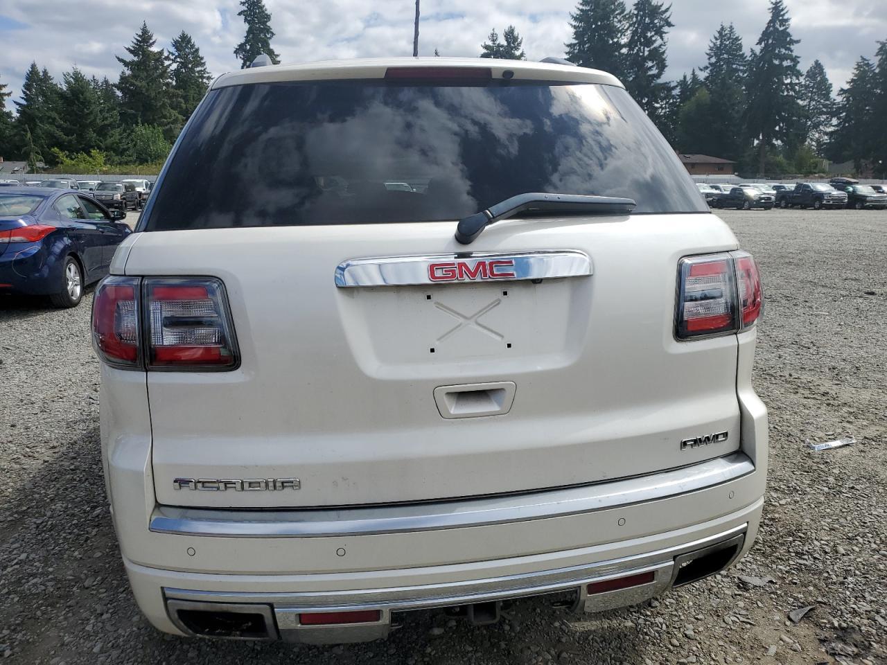 2013 GMC Acadia Denali - Фото 6