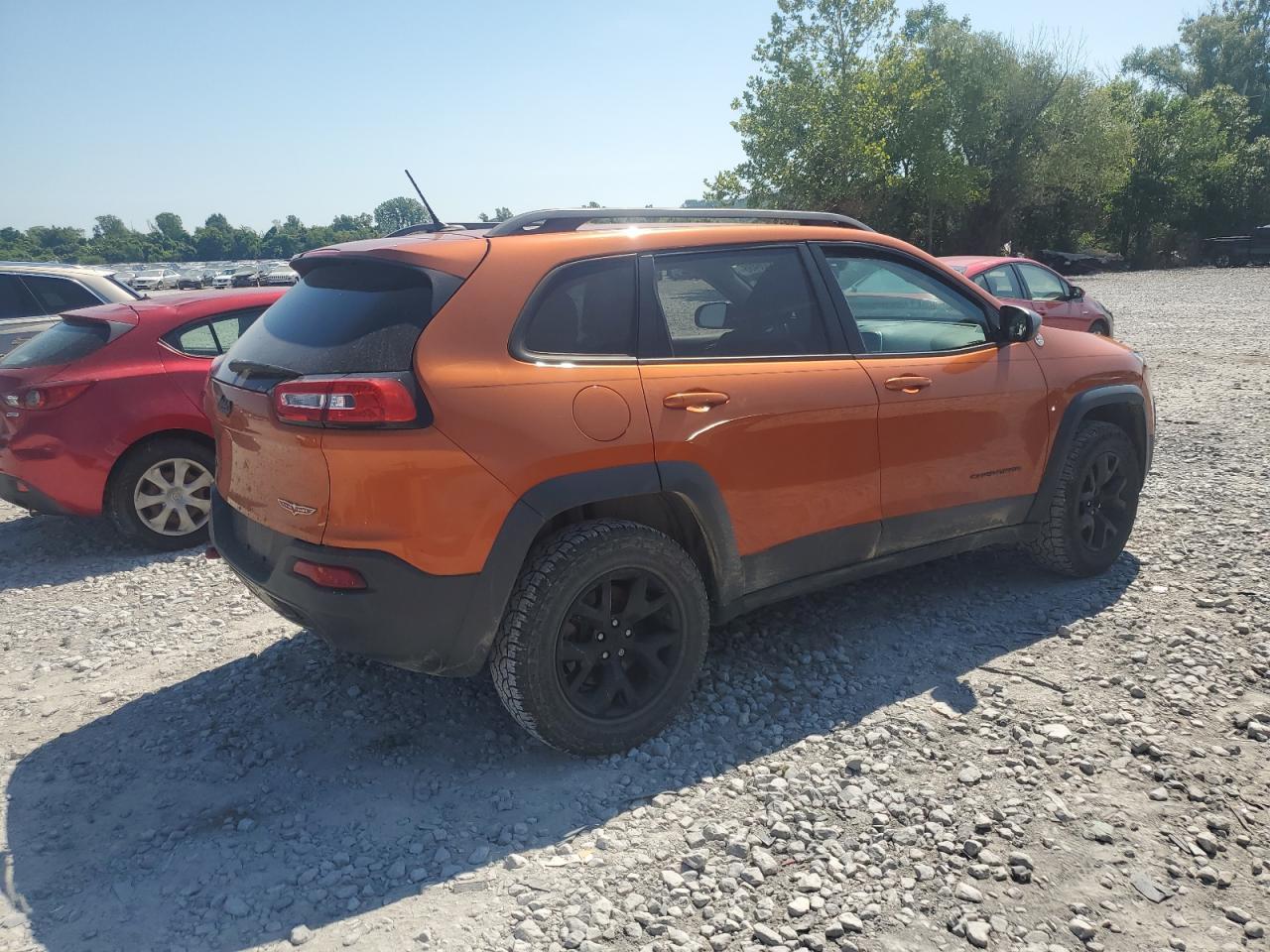 2015 Jeep Cherokee Trailhawk - Image 3