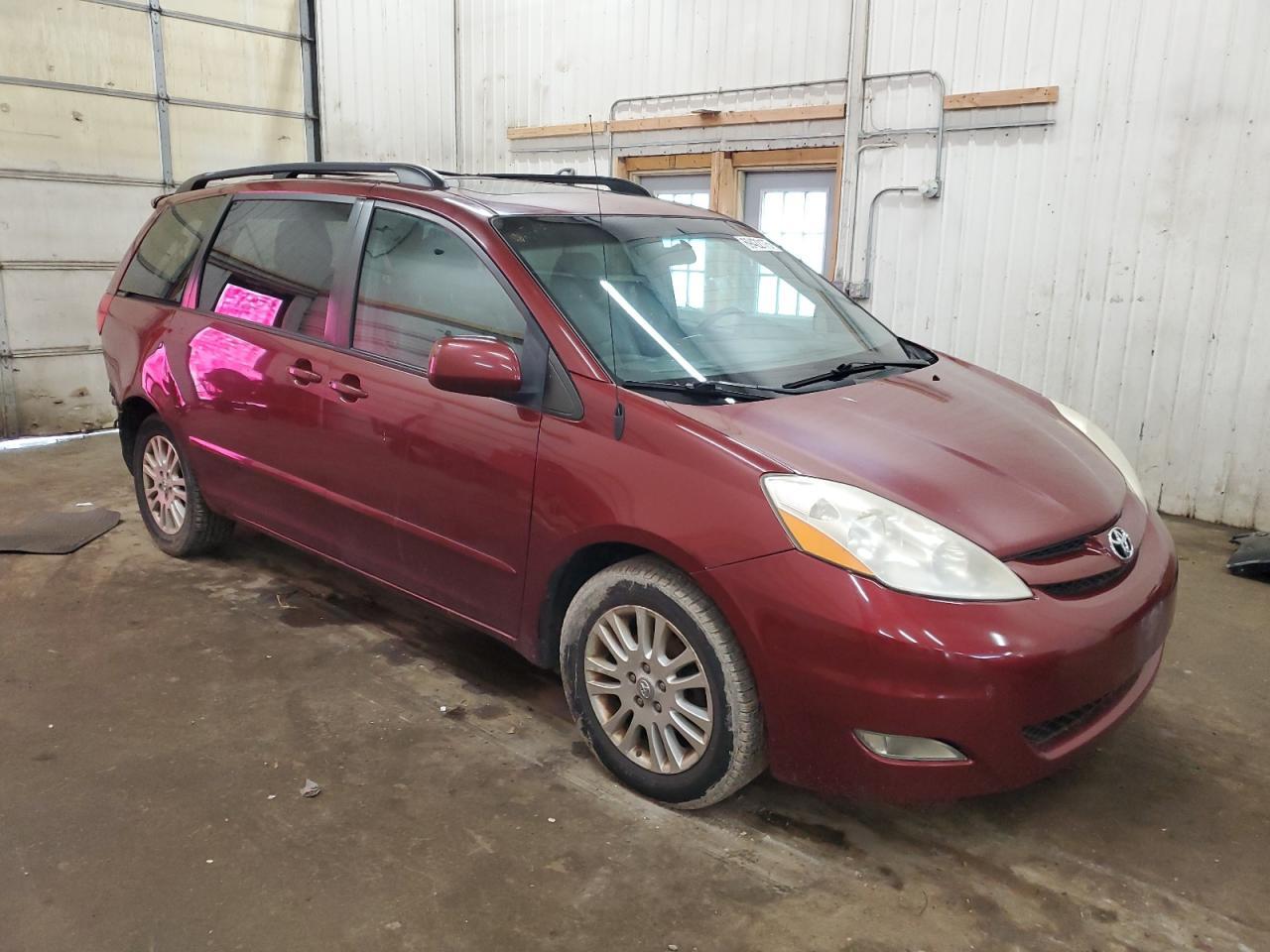 2010 Toyota Sienna Xle - Фото 4