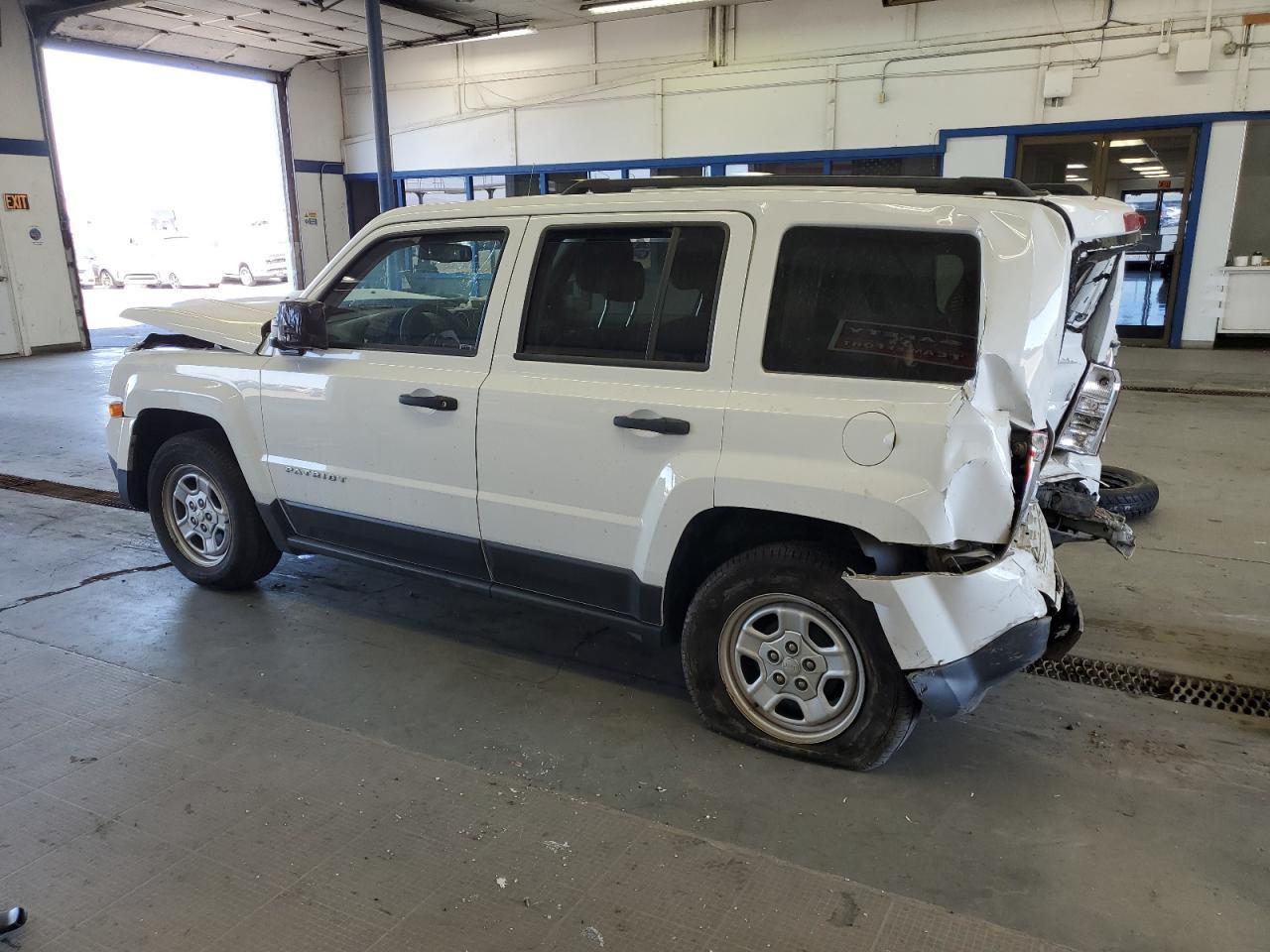 2016 Jeep Patriot Sport - Фото 2