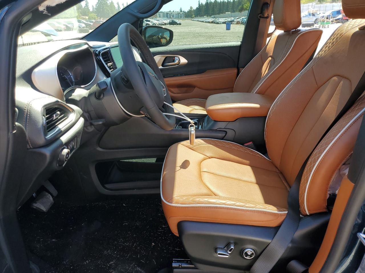 2025 Chrysler Pacifica Hybrid Pinnacle - Фото 7