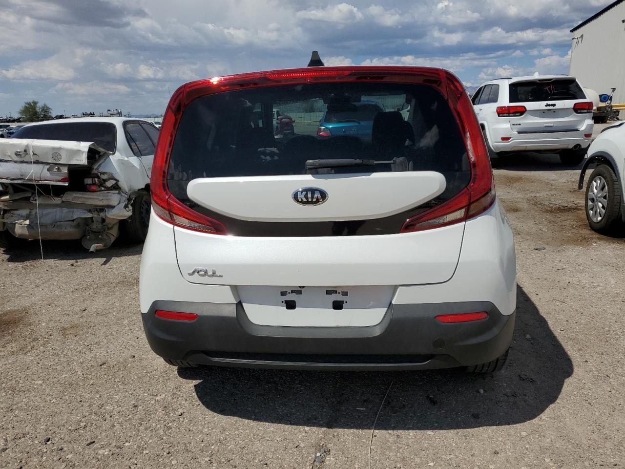 2020 Kia Soul Lx - Image 6