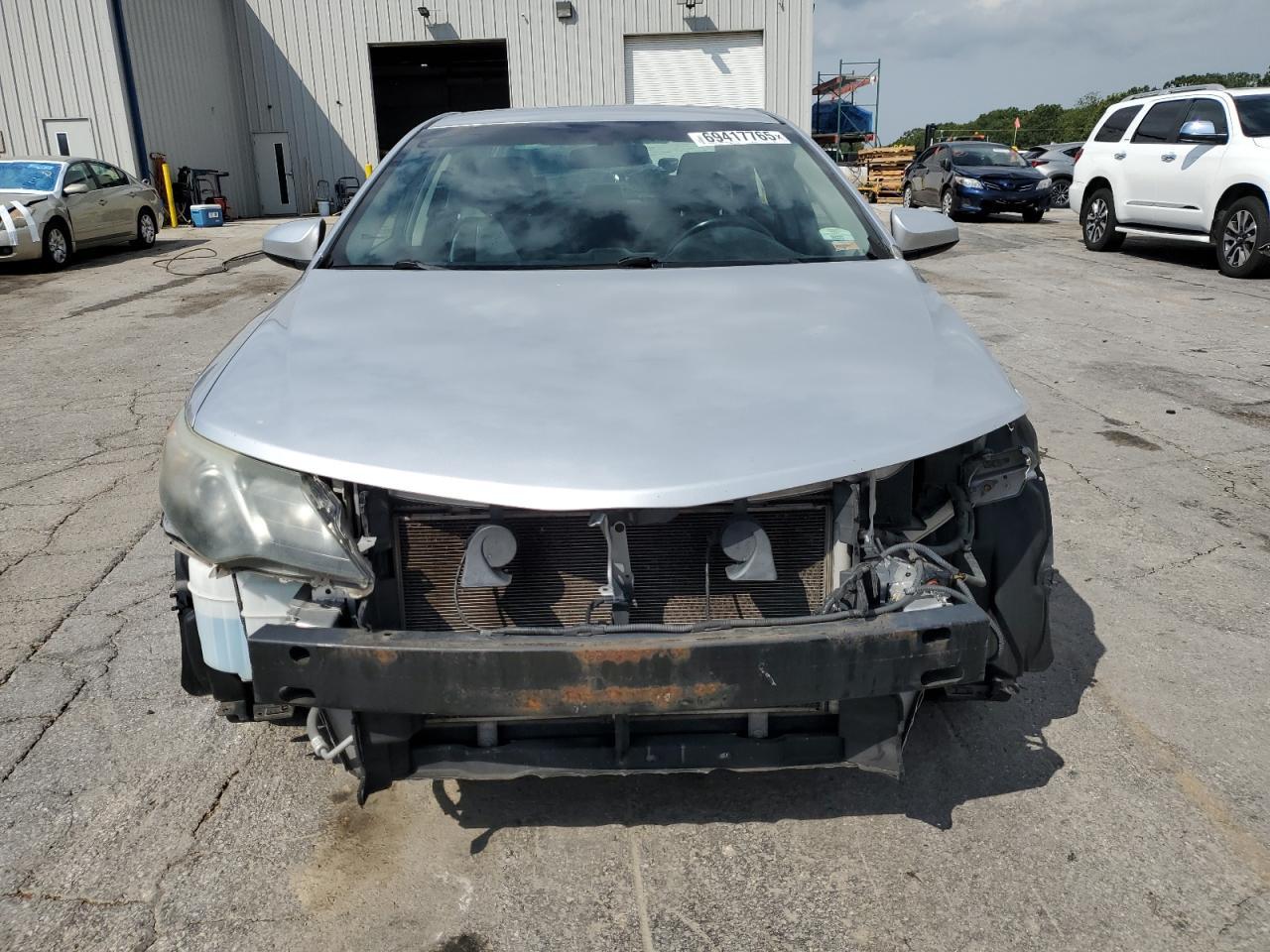 2014 Toyota Camry L - Фото 5