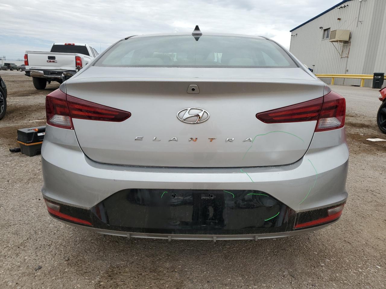 2020 Hyundai Elantra Sel - Фото 6