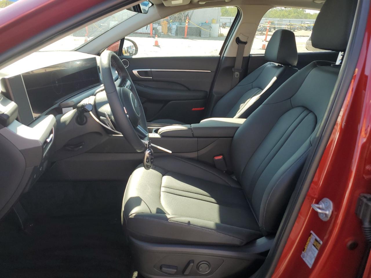 2025 Hyundai Sonata Hybrid - Image 7