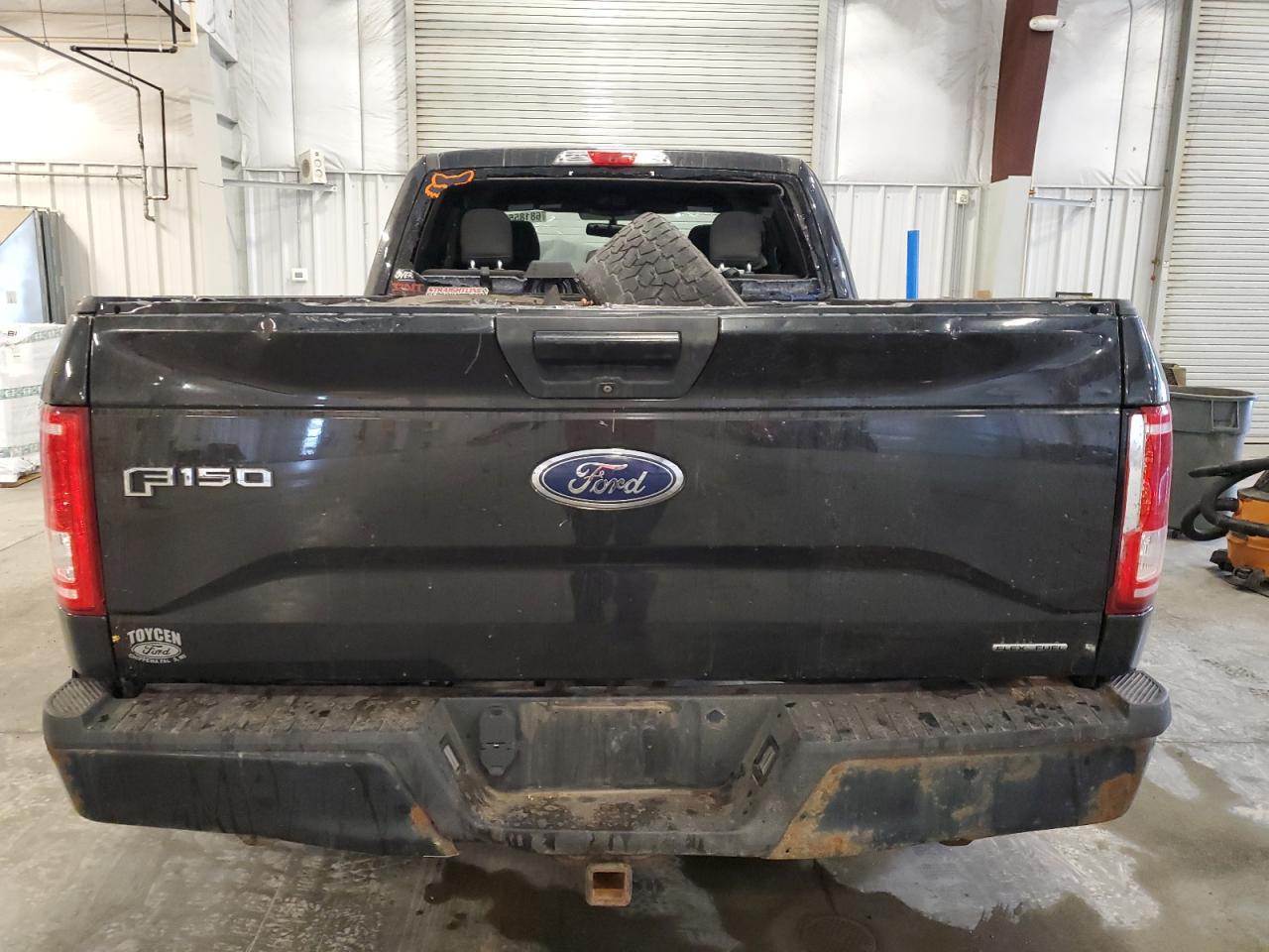 2015 Ford F150 Super Cab - Фото 6