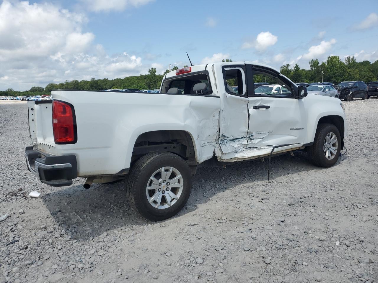 2015 Chevrolet Colorado - Image 3