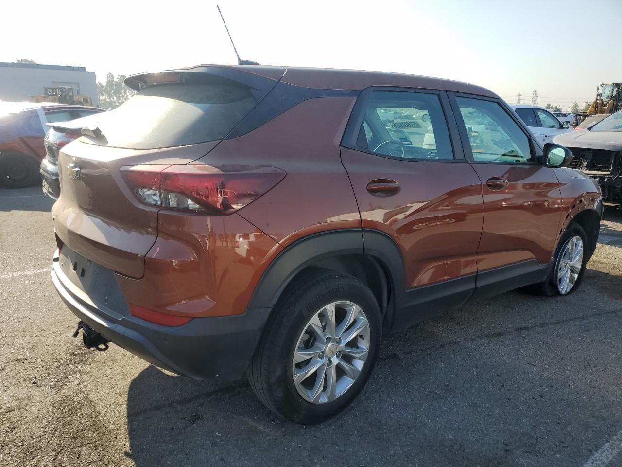 2021 Chevrolet Trailblazer Ls - Image 3