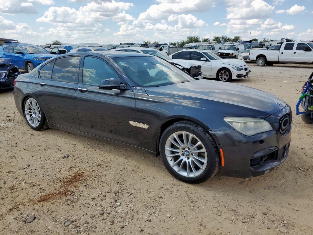 2015 BMW 750 I - Image 4
