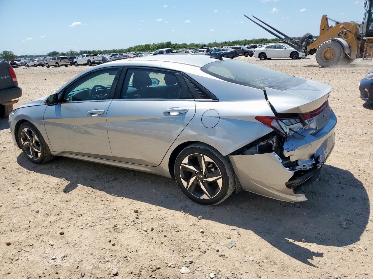 2022 Hyundai Elantra Sel - Фото 2