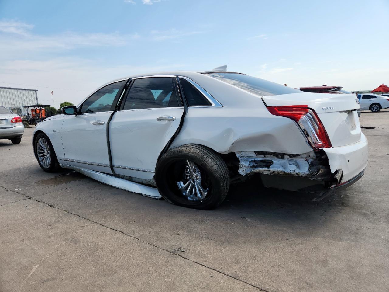 2016 Cadillac Ct6 Luxury - Image 2