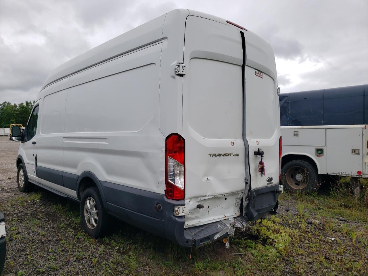 2015 Ford Transit T-250 - Фото 2