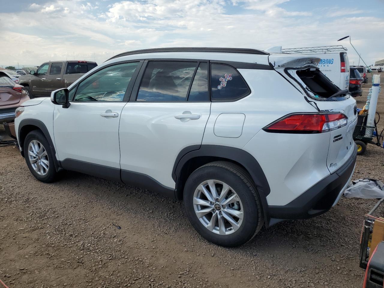 2022 Toyota Corolla Cross Le - Image 2