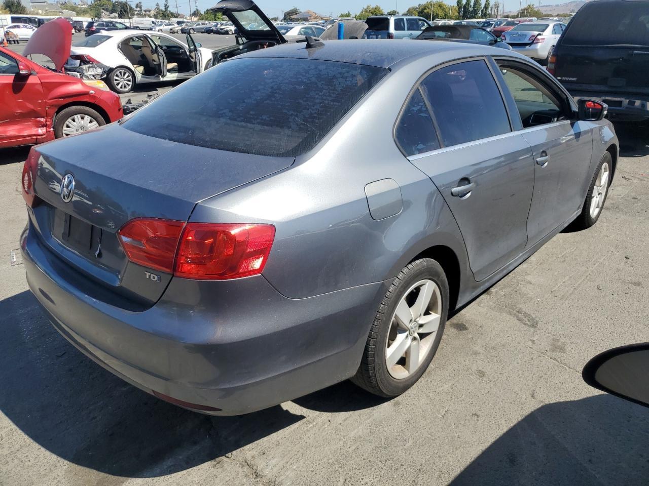 2013 Volkswagen Jetta Tdi - Фото 3