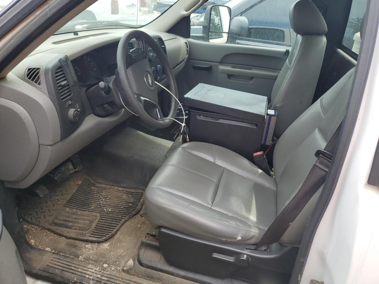 2013 Chevrolet Silverado C1500 - Image 7