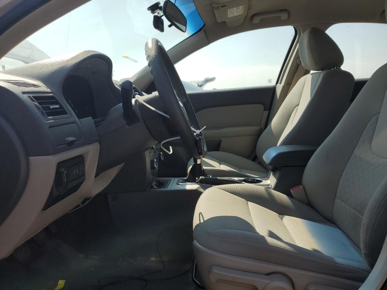 2010 Ford Fusion S - Фото 7