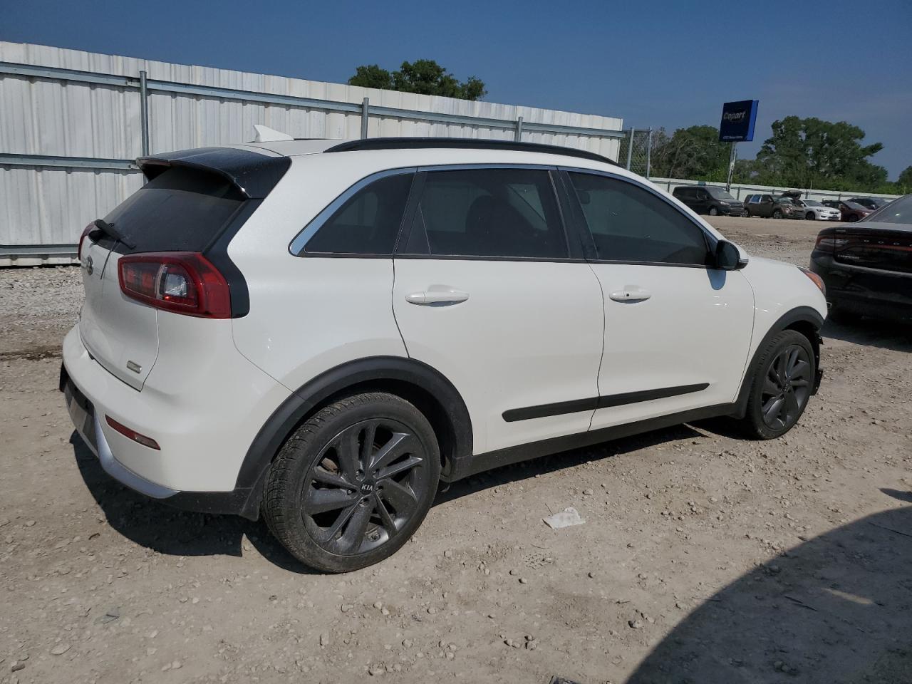 2017 Kia Niro Ex - Фото 3