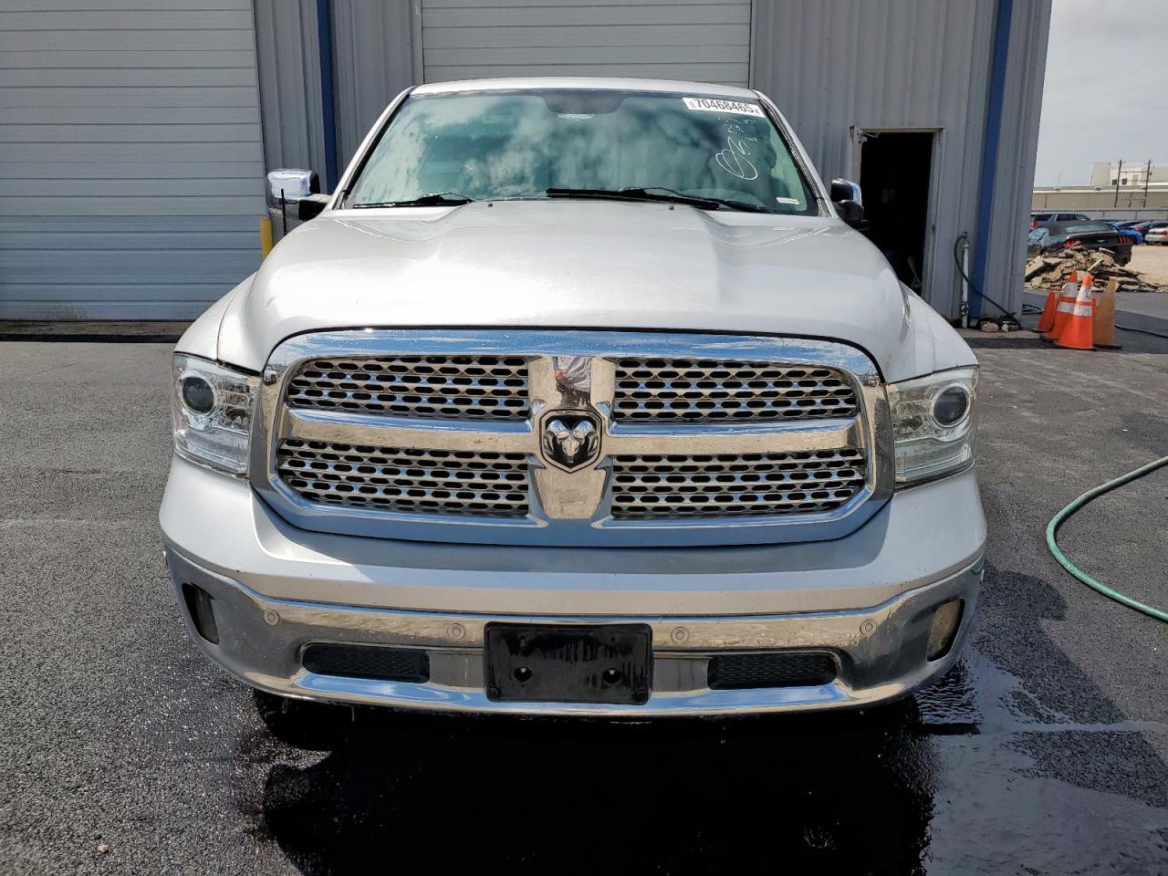 2015 Ram 1500 Laramie - Image 5
